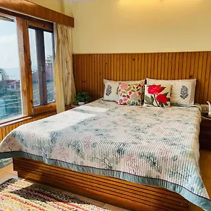 kusum-villa-a-lovely-two-bedroom-cozy-condo.shimlahotels.net/